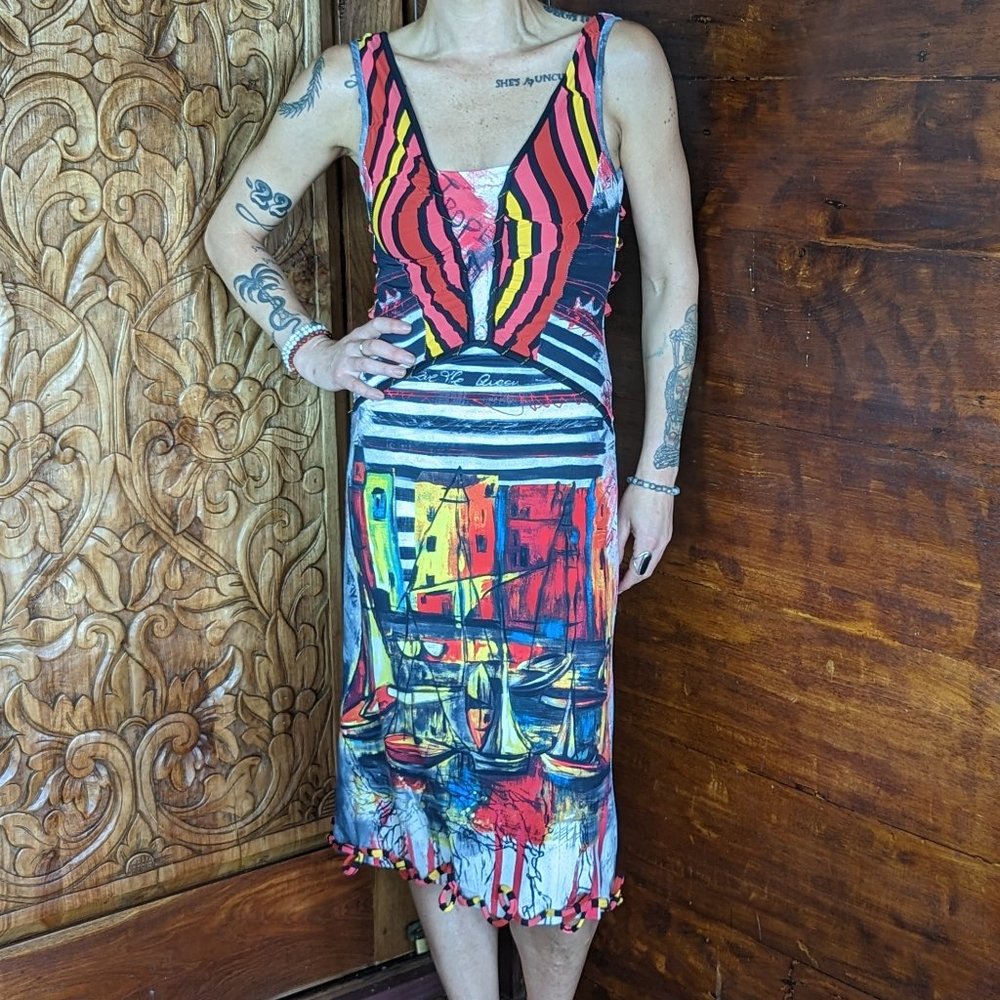 Save The Queen - Bondage strapping dress